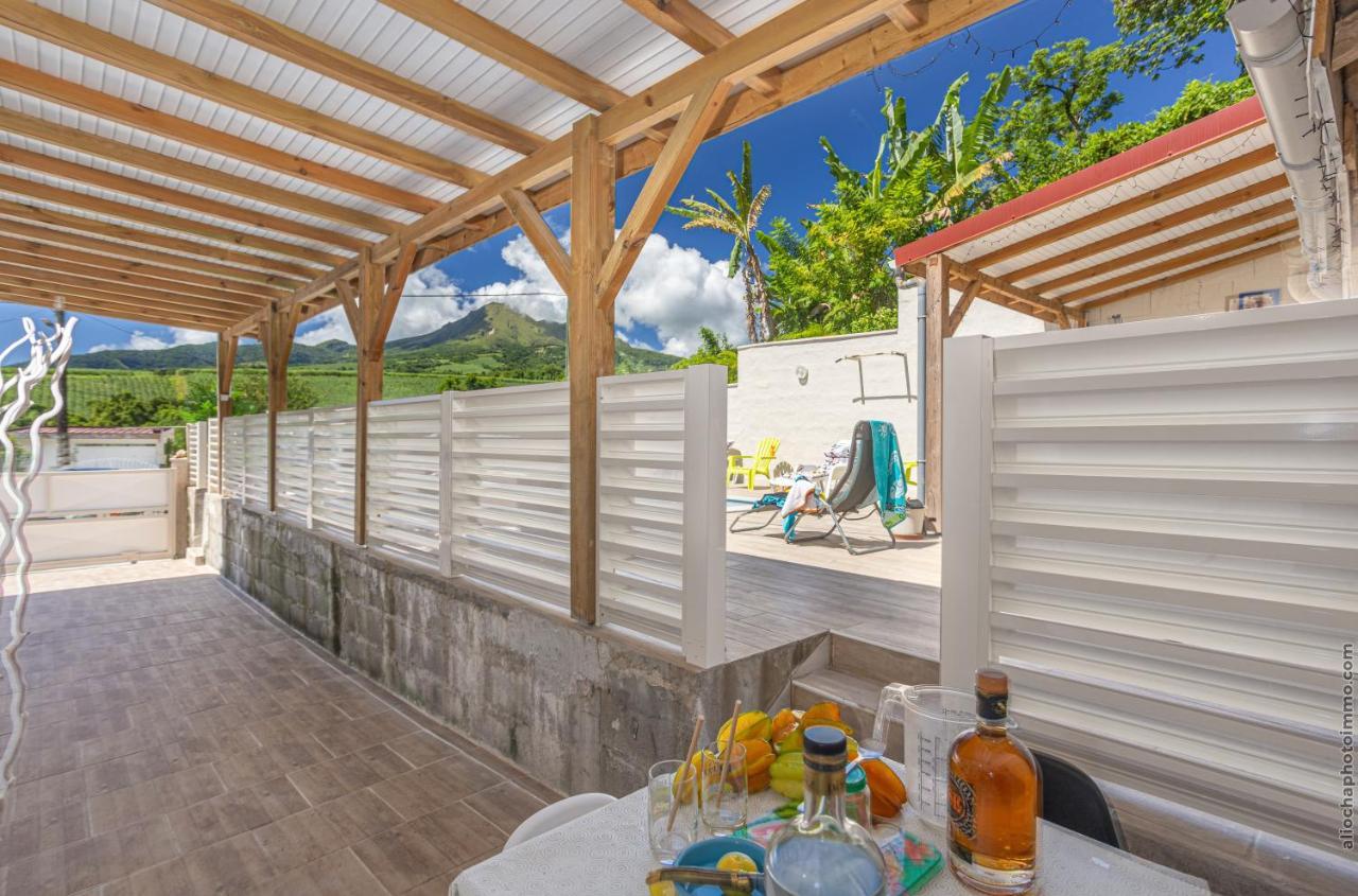 Heliconia - Appt Avec Piscine Partagee Apartment Saint-Pierre Exterior foto